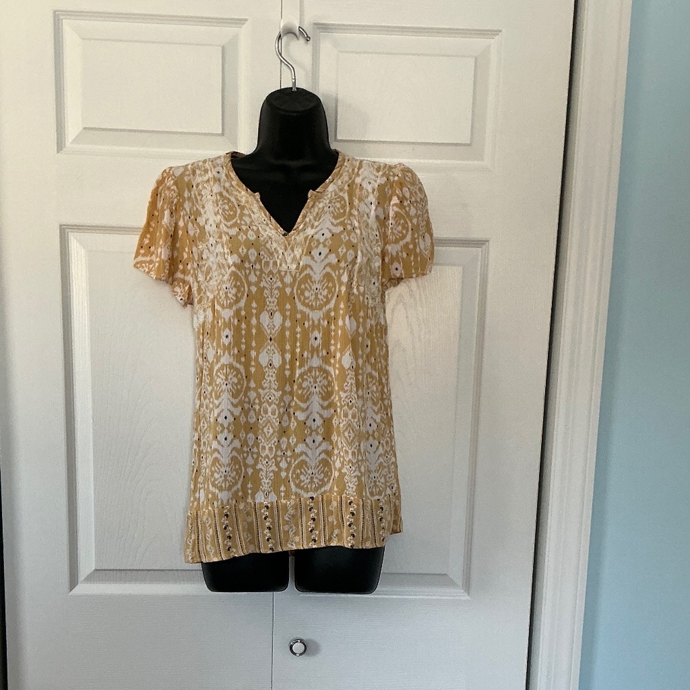 Yellow tribal print Knox Rose top size small